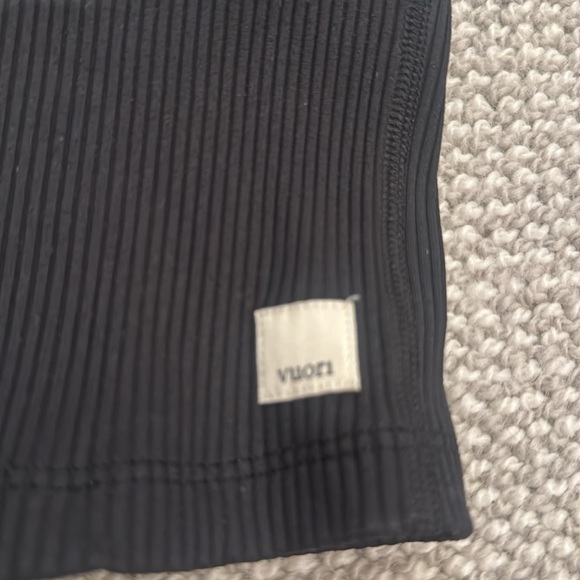 Vuori Workout Tank - Picture 2 of 3